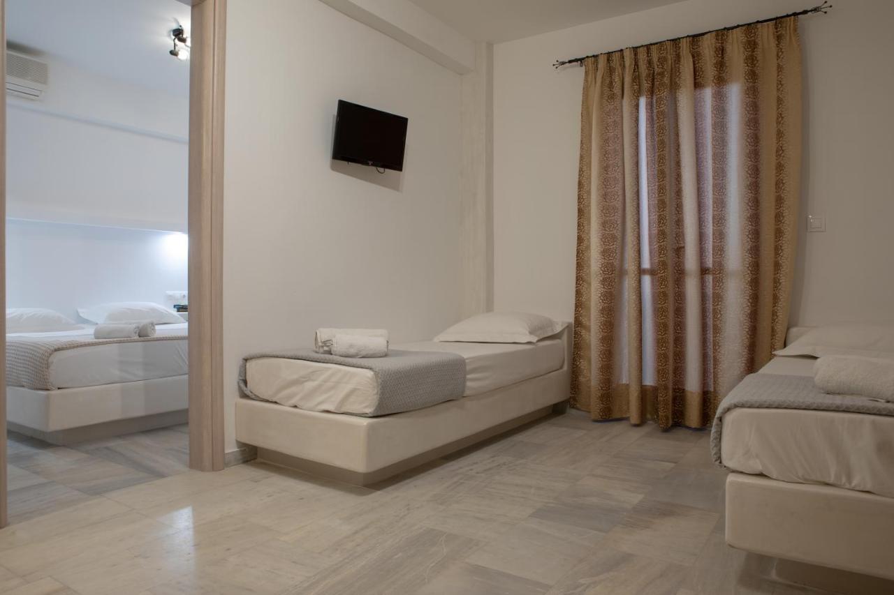 Aphrodite Hotel & Apartments Chora  Exterior photo